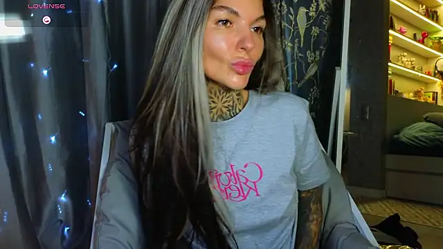 tattooedBabyy online show from January 11, 11:26 am