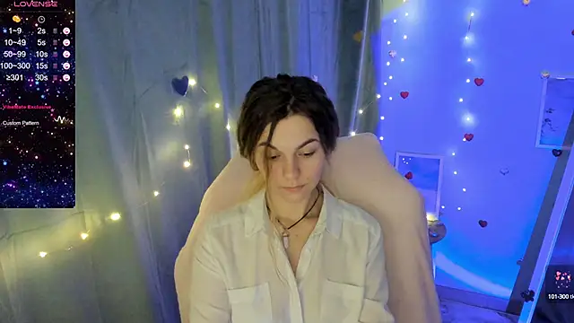 Sweet me  online show from March 15, 10:24 am