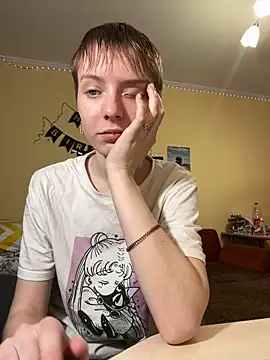 Snapshot of Crayzy_Luv chatting on February 27, 6:31 pm Crayzy Luv online show from February 27, 6:31 pm