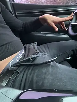 beyourself1323 online show from October 7, 3:09 pm