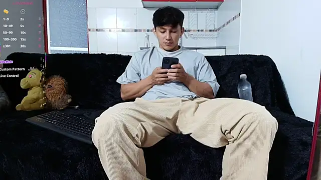 jacques cardiet online show from April 8, 2:28 pm