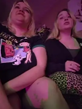 Snapshot of SweetCrazyKay chatting on March 11, 12:05 am SweetCrazyKay online show from March 11, 12:05 am