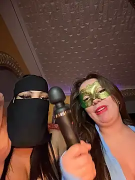 Snapshot of ORLA86 chatting on November 22, 10:20 pm ORLA86 online show from November 22, 10:20 pm