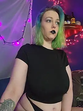 EverlyEster online show from July 19, 4:27 am
