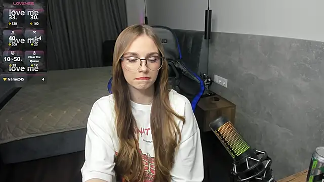 MCfly 11 online show from March 10, 9:09 pm