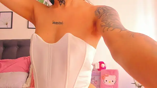 Snapshot of Andrea_flow chatting on January 18, 4:21 pm Andrea flow online show from January 18, 4:21 pm