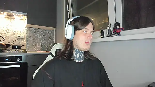  torfin  online show from March 5, 8:53 pm