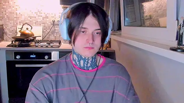  torfin  online show from March 17, 11:19 pm