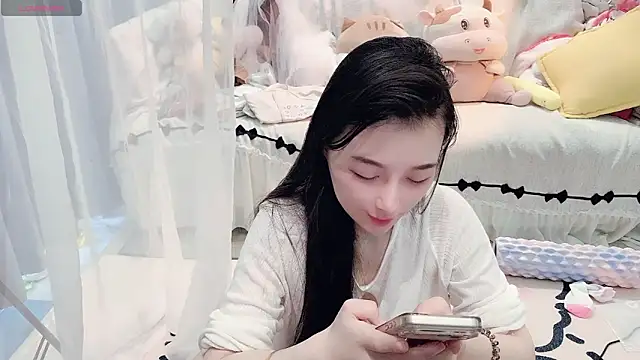 AKiKi711 online show from June 4, 4:51 am