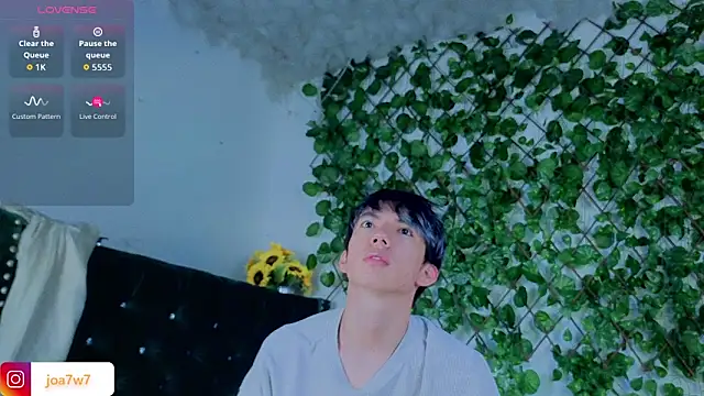 Levii Ackermann online show from December 2, 2:34 pm