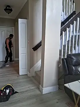 Zander823 online show from April 5, 6:16 pm