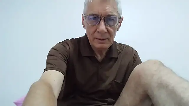 Snapshot of BIGUNCUTHARDCOCK chatting on June 30, 12:22 am BIGUNCUTHARDCOCK online show from June 30, 12:22 am