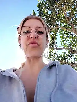 blondyruby online show from February 23, 10:34 am