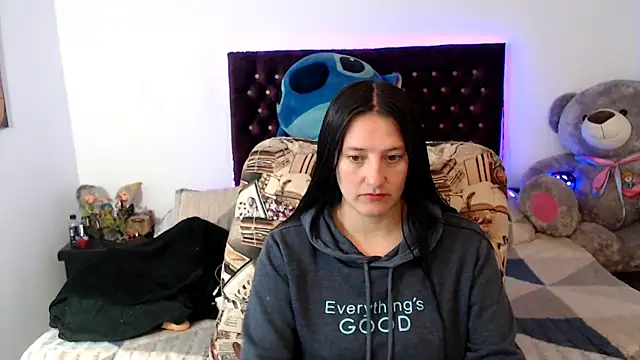 Lorenahot 06 online show from March 18, 6:00 pm