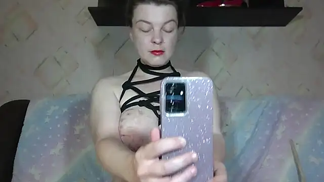 DarkIlona online show from June 18, 7:08 am