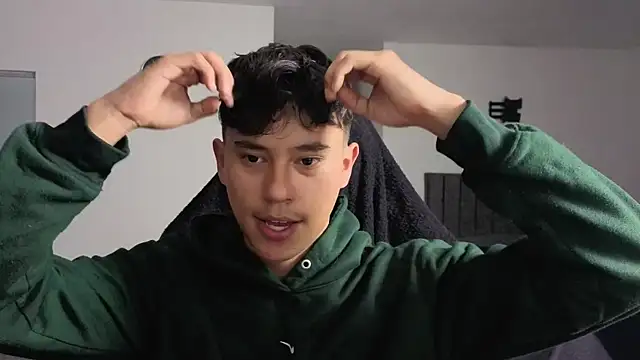 Angel esteban fx online show from June 9, 7:25 pm
