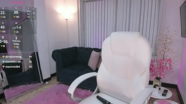 Aida adams online show from March 6, 10:47 pm