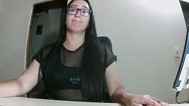 brittanycheeks online show from March 1, 12:12 am