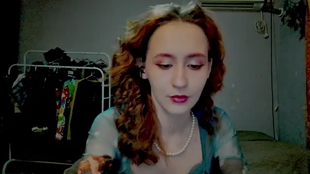 JoannaTompson online show from March 19, 1:09 am