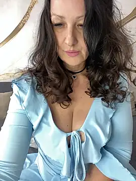 Katie-n online show from May 25, 7:03 am