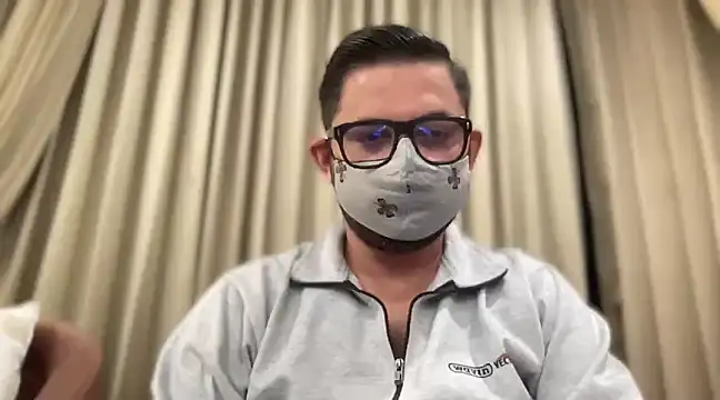 Snapshot of slavekinky001 chatting on December 2, 8:11 pm slavekinky001 online show from December 2, 8:11 pm