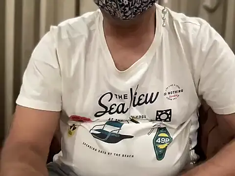 Snapshot of slavekinky001 chatting on October 29, 8:10 pm slavekinky001 online show from October 29, 8:10 pm