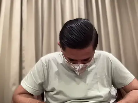 Snapshot of slavekinky001 chatting on October 31, 8:32 pm slavekinky001 online show from October 31, 8:32 pm