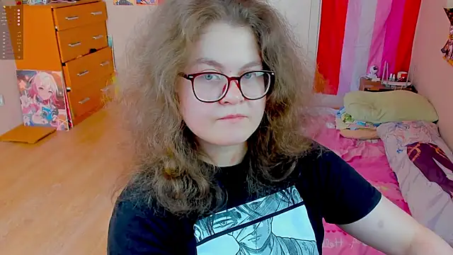 Snapshot of Sashy_Way chatting on June 28, 9:37 am Sashy Way online show from June 28, 9:37 am