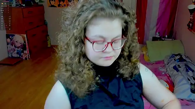 Snapshot of Sashy_Way chatting on July 4, 9:10 pm Sashy Way online show from July 4, 9:10 pm
