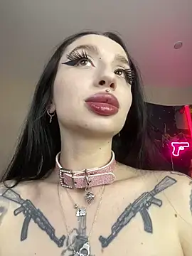 Molly  Moon online show from May 20, 3:13 am