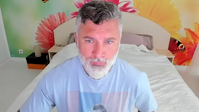 Snapshot of BlowMyXXL chatting on November 14, 10:36 am BlowMyXXL online show from November 14, 10:36 am