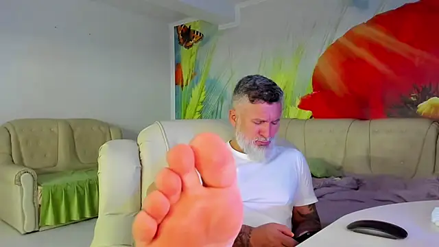 Snapshot of BlowMyXXL chatting on January 5, 5:38 pm BlowMyXXL online show from January 5, 5:38 pm