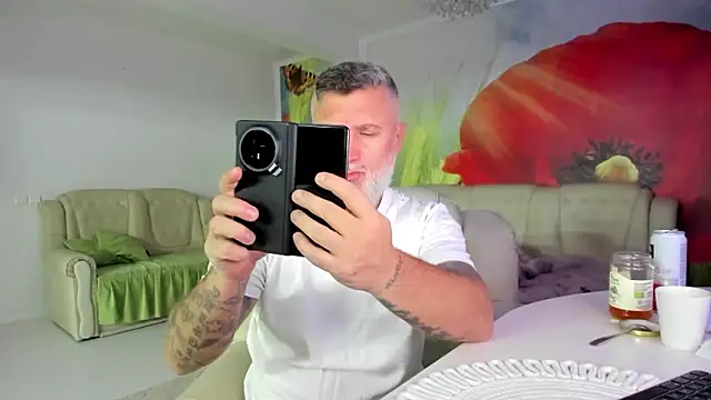 Snapshot of BlowMyXXL chatting on January 15, 8:01 pm BlowMyXXL online show from January 15, 8:01 pm