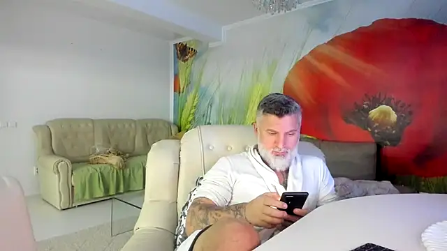 Snapshot of BlowMyXXL chatting on February 6, 8:12 pm BlowMyXXL online show from February 6, 8:12 pm