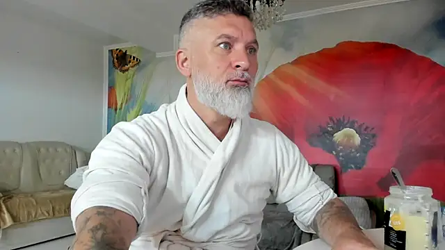 Snapshot of BlowMyXXL chatting on March 28, 4:12 am BlowMyXXL online show from March 28, 4:12 am