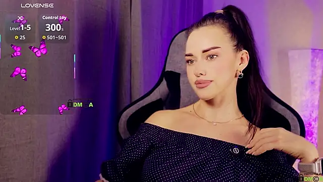 -CrazyAnna- online show from March 10, 6:46 pm