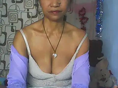 Snapshot of nene_belle chatting on March 1, 12:29 pm nene belle online show from March 1, 12:29 pm