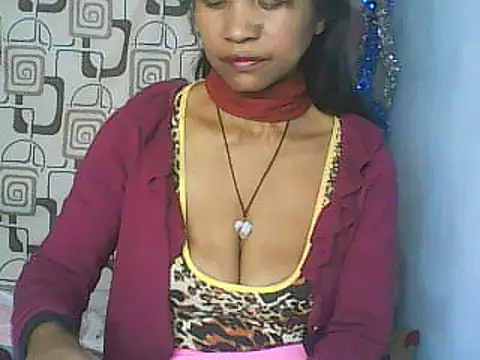 Snapshot of nene_belle chatting on June 27, 7:46 am nene belle online show from June 27, 7:46 am