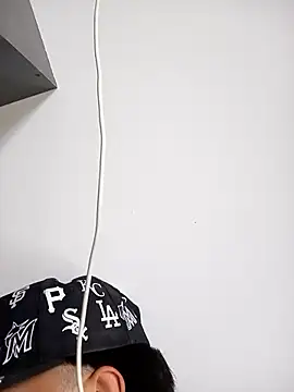 Snapshot of Bxby-young chatting on April 10, 3:50 pm Bxby-young online show from April 10, 3:50 pm