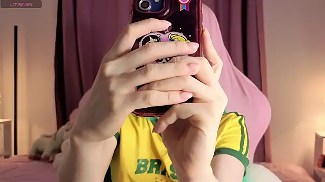 Gin Lilah online show from July 24, 9:13 pm