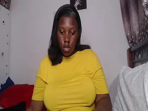 Whimsicalwillow online show from October 18, 4:41 pm