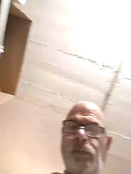 bottomhairy online show from February 16, 3:08 pm