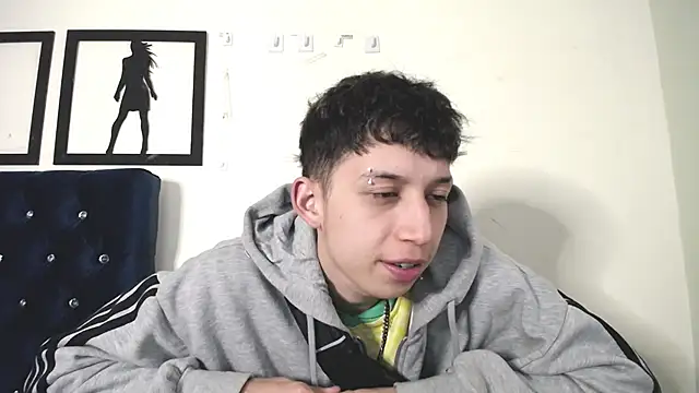  Thomas hot  online show from September 9, 1:38 am