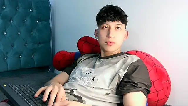  Thomas hot  online show from February 19, 4:30 am