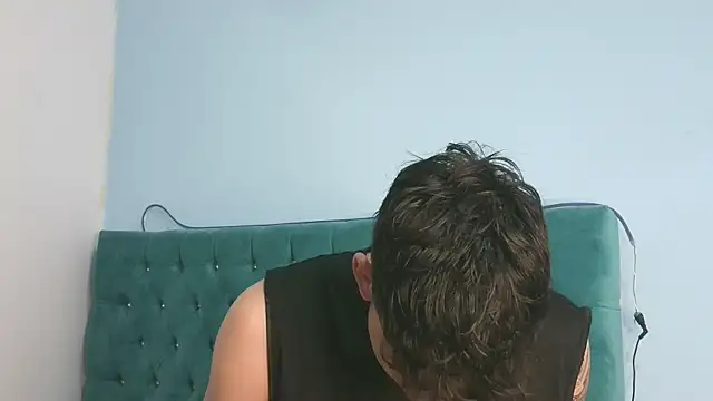  Thomas hot  online show from April 22, 5:32 am