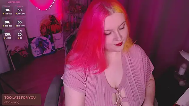 lissamuff online show from April 4, 4:04 pm