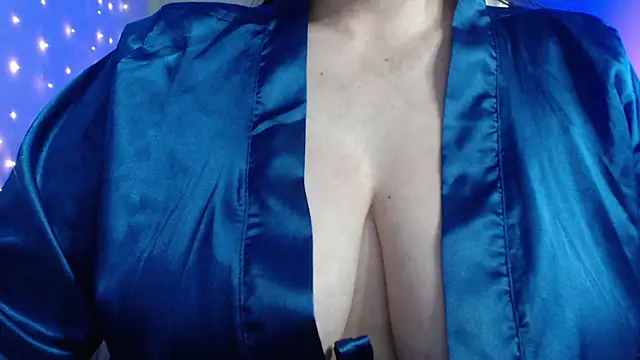 missdaniels online show from January 26, 3:38 am