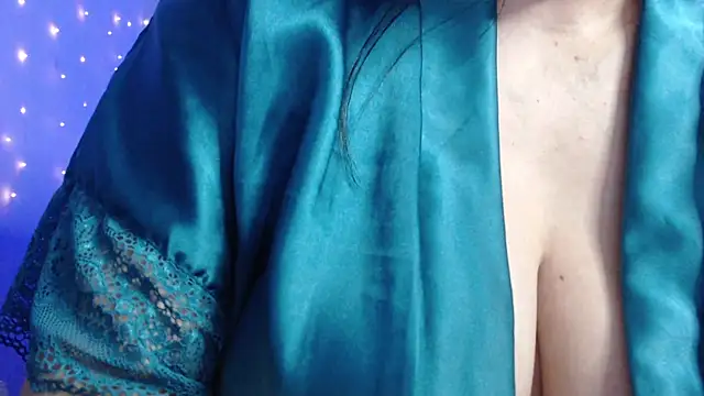 missdaniels online show from January 28, 10:34 pm