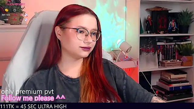 me  hanna online show from November 18, 10:25 pm