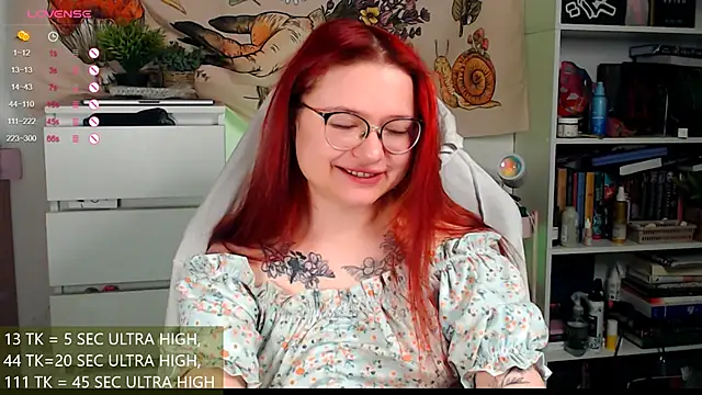 me  hanna online show from December 18, 2:06 am